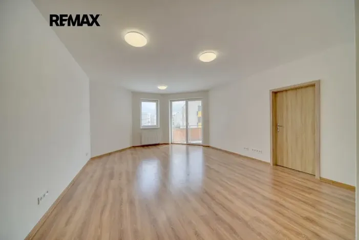 Pronájem bytu 2+kk, Velký Osek, U hřiště, 60 m2