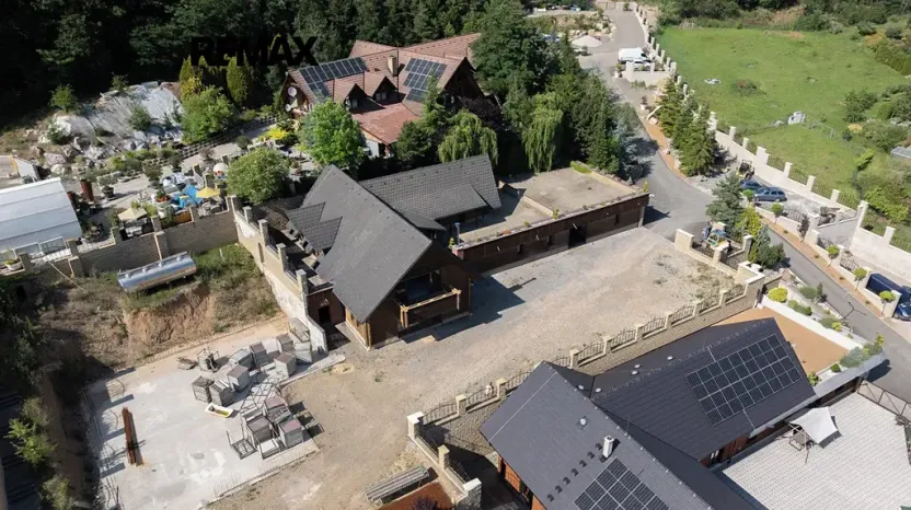 Prodej vily, Králův Dvůr, Pod Lesem, 708 m2