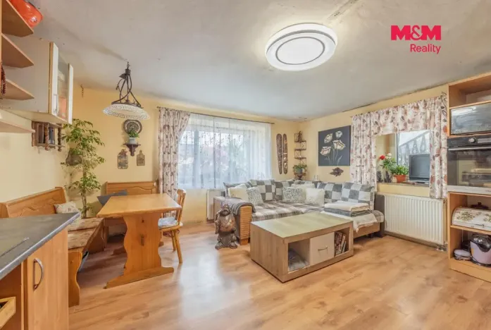 Prodej rodinného domu, Páleč, 208 m2