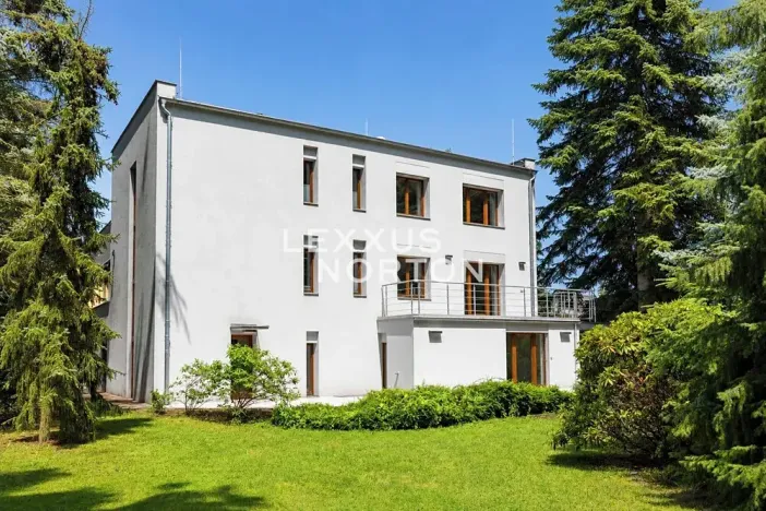 Pronájem rodinného domu, Praha - Kunratice, Poběžovická, 354 m2