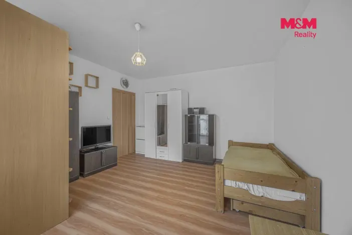 Prodej bytu 1+kk, Hradec Králové - Slezské Předměstí, Gagarinova, 31 m2