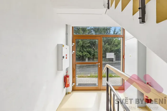 Pronájem bytu 1+kk, Praha - Hloubětín, Pokorného, 33 m2