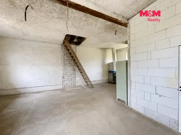 Prodej zemědělského objektu, Koclířov, 1050 m2