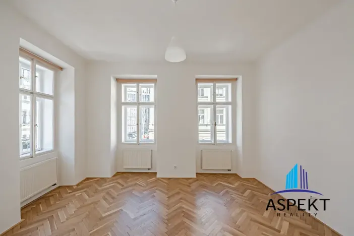 Pronájem bytu 2+1, Praha - Karlín, Vítkova, 65 m2