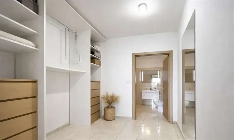 Prodej bytu 2+kk, Praha - Libeň, Drahobejlova, 83 m2