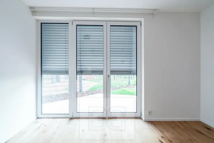 Pronájem bytu 2+kk, Praha - Radlice, 55 m2