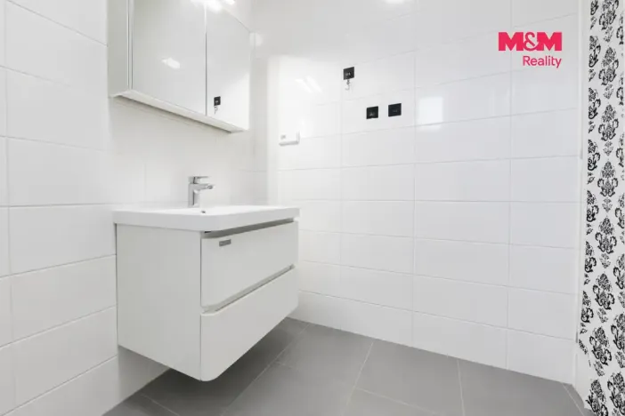 Prodej bytu 3+kk, Karlovy Vary - Drahovice, Mánesova, 68 m2