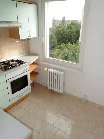 Pronájem bytu 3+1, Praha - Prosek, Zárybská, 67 m2