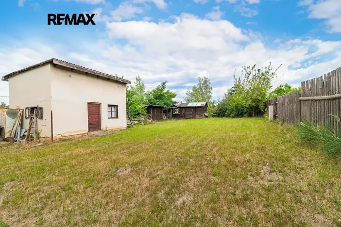 Prodej pozemku pro bydlení, Břasy, 678 m2