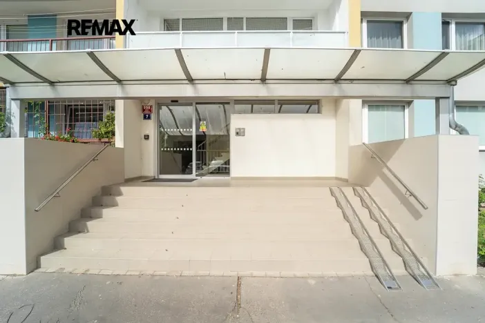 Pronájem bytu 2+kk, Praha - Háje, Mendelova, 49 m2