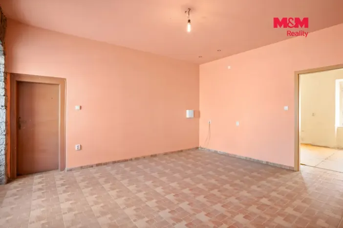 Prodej obchodního prostoru, Kladno, Dr. Steinera, 376 m2