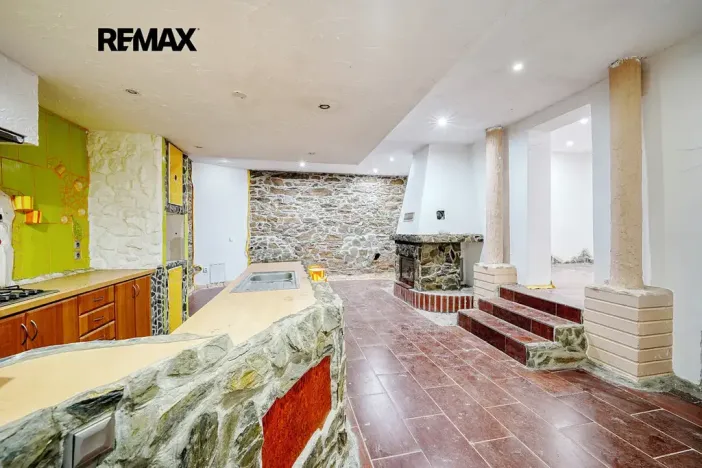 Prodej rodinného domu, Všeruby, 952 m2