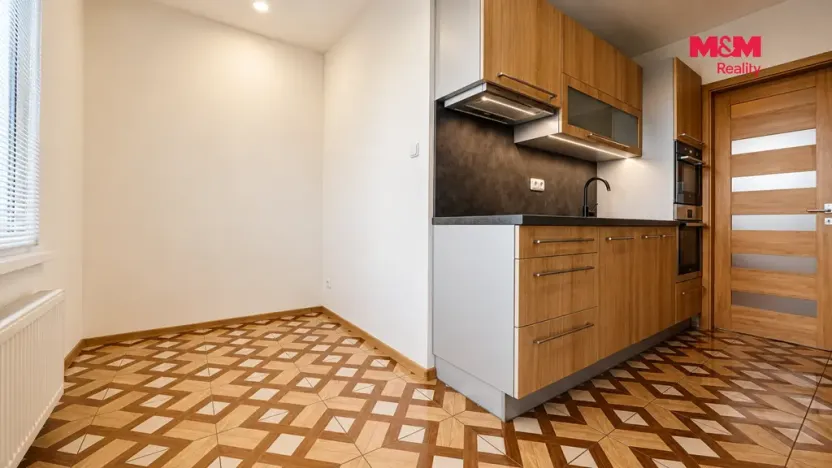 Pronájem bytu 3+1, České Budějovice - České Budějovice 2, Bezdrevská, 78 m2