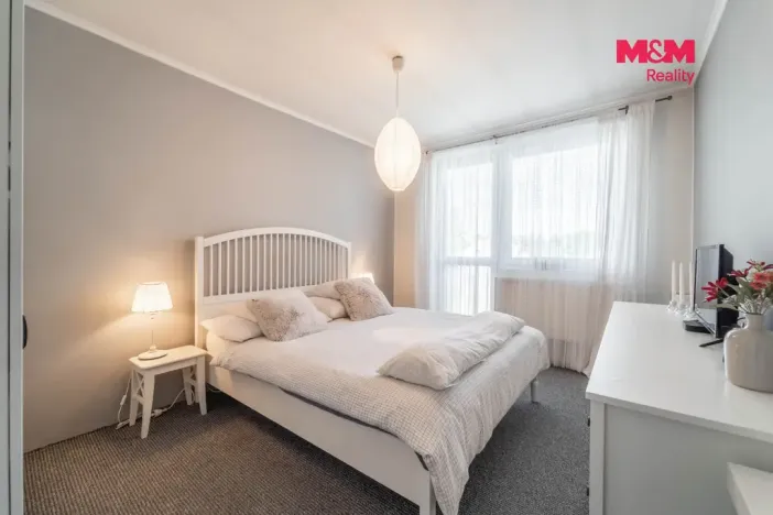 Prodej bytu 3+1, Bříství, 64 m2