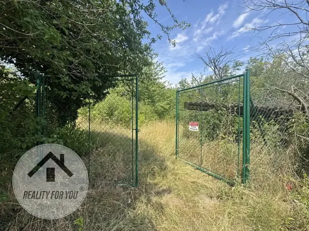 Pronájem zahrady, Praha, 1000 m2