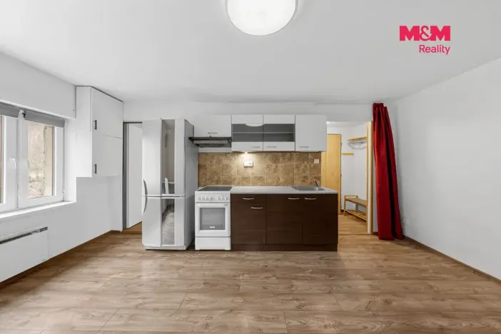 Prodej bytu 1+kk, Benešov nad Ploučnicí, Nádražní, 25 m2