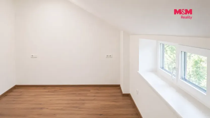 Pronájem bytu 3+kk, Běstovice, 78 m2