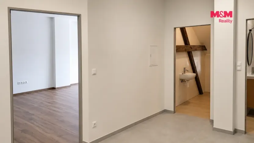 Pronájem bytu 3+kk, Běstovice, 78 m2