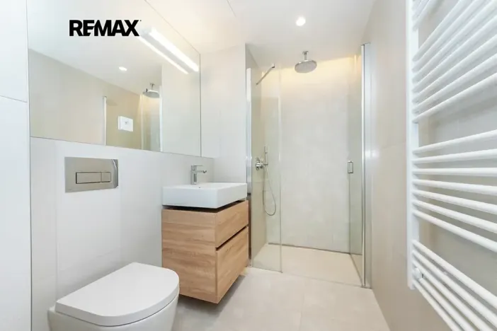 Prodej bytu 2+kk, Praha - Radlice, U Komína, 41 m2
