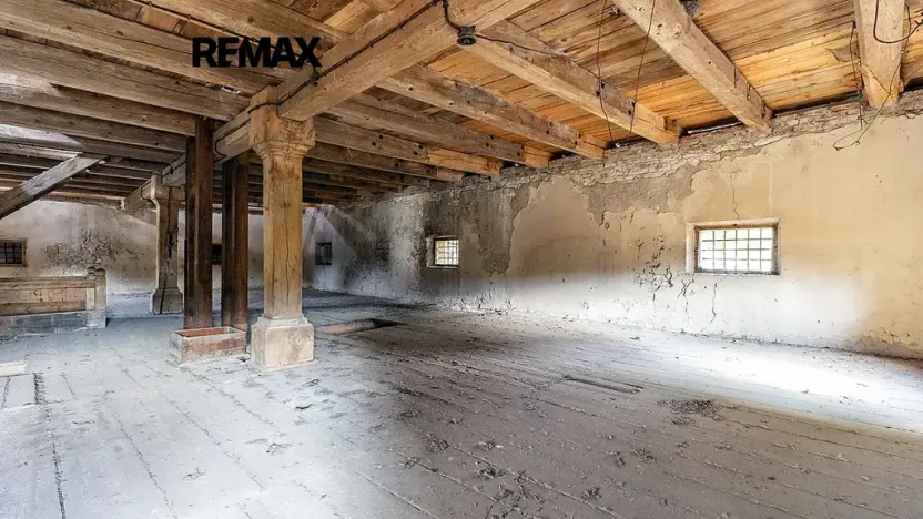 Prodej zemědělského objektu, Počedělice, 2500 m2