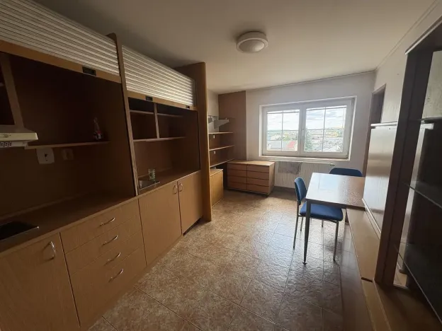 Pronájem kanceláře, Jičín, Husova, 59 m2