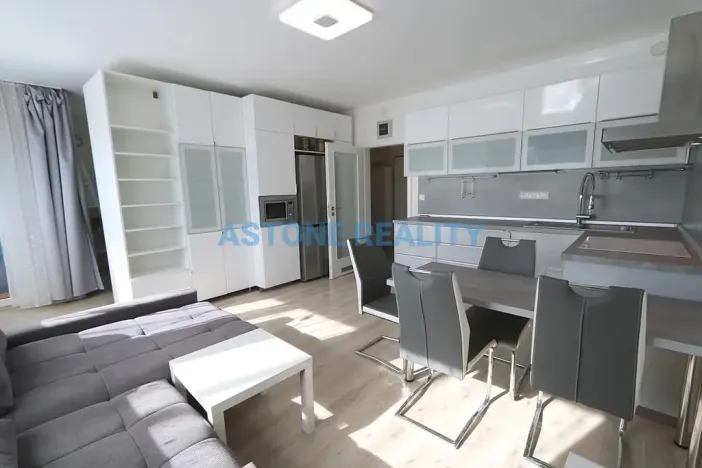 Pronájem bytu 2+kk, Praha - Letňany, Tupolevova, 52 m2