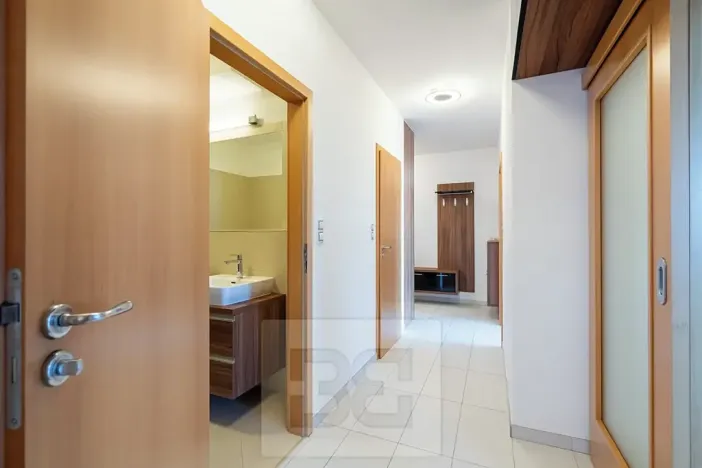 Pronájem bytu 3+kk, Praha - Velká Chuchle, Mrkosova, 70 m2