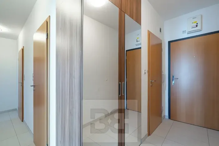 Pronájem bytu 3+kk, Praha - Velká Chuchle, 70 m2