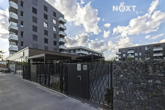 Pronájem bytu 2+kk, Praha - Hlubočepy, Benešova, 53 m2