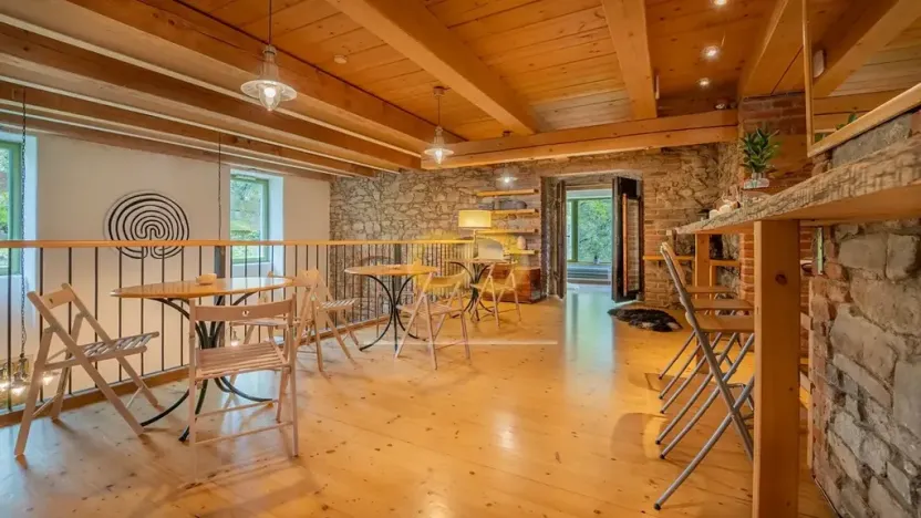 Prodej rodinného domu, Uzeničky, 590 m2
