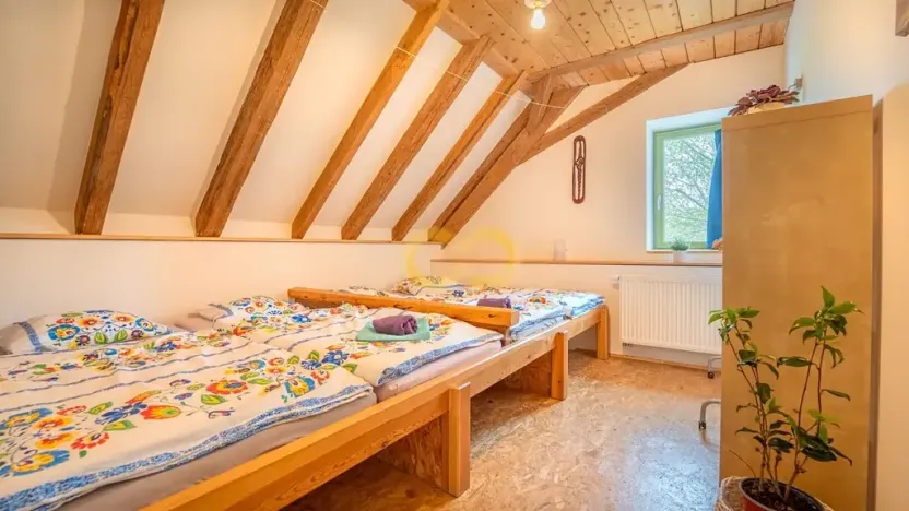 Prodej rodinného domu, Uzeničky, 590 m2