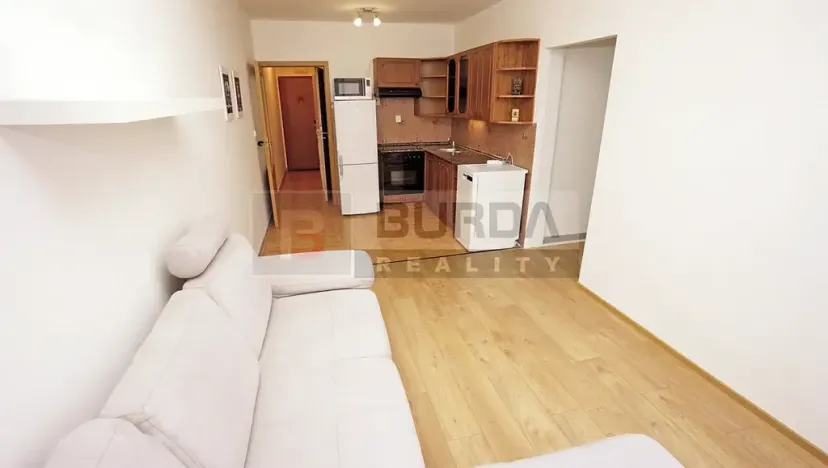 Pronájem bytu 2+kk, Praha - Troja, Hnězdenská, 36 m2