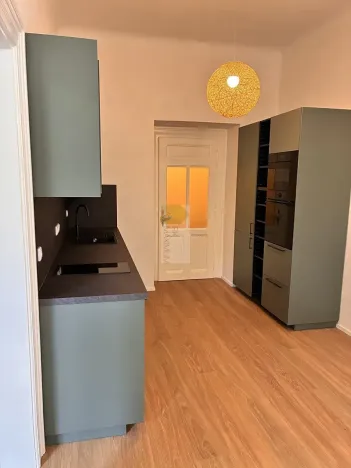 Pronájem bytu 2+kk, Praha - Žižkov, Ondříčkova, 43 m2
