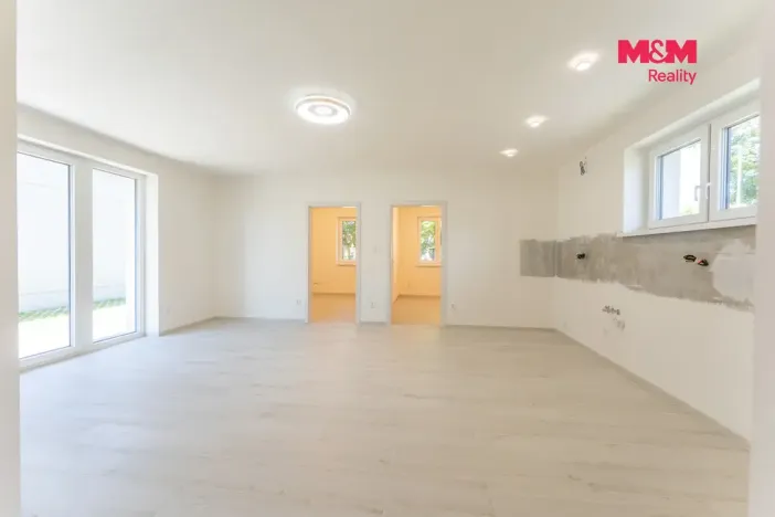 Prodej rodinného domu, Křinec, Zelené náměstí, 83 m2