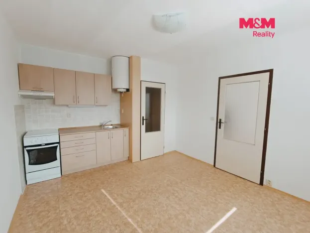 Pronájem bytu 1+1, Janov, 37 m2