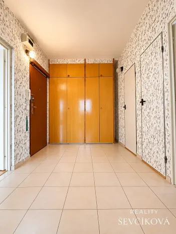 Pronájem bytu 3+1, Hradec Králové, Hradecká, 72 m2