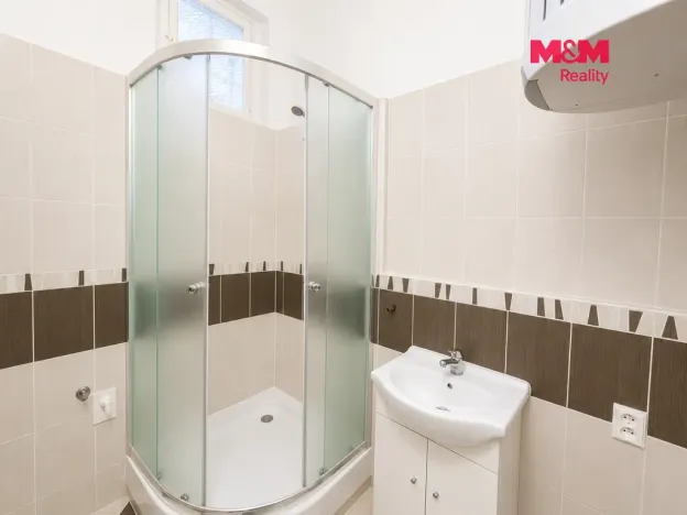 Pronájem bytu 2+kk, Praha - Holešovice, Janovského, 52 m2