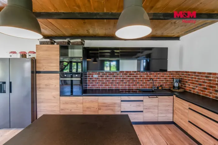 Prodej rodinného domu, Králův Dvůr - Křižatky, 156 m2