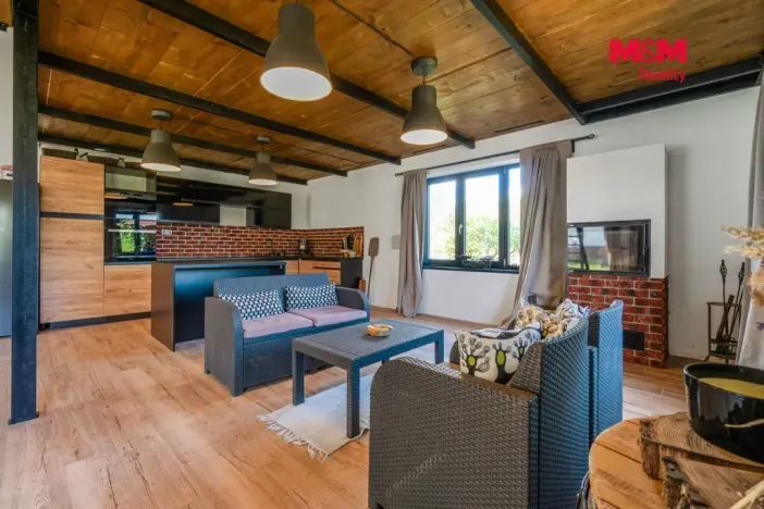 Prodej rodinného domu, Králův Dvůr - Křižatky, 156 m2