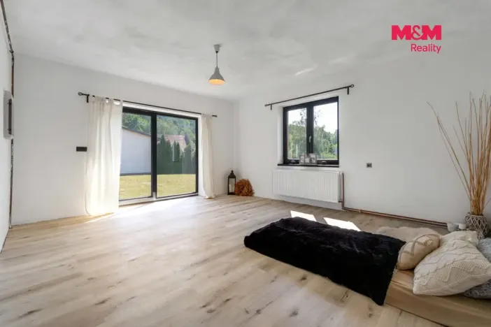 Prodej rodinného domu, Králův Dvůr - Křižatky, 156 m2