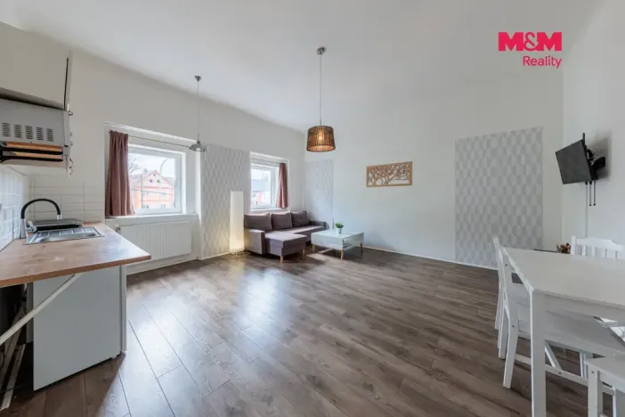 Prodej ubytování, Hroznětín, Mlýnská, 327 m2