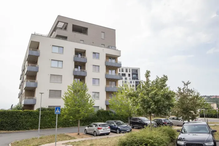 Pronájem bytu 3+kk, Praha - Vysočany, Svatošových, 72 m2