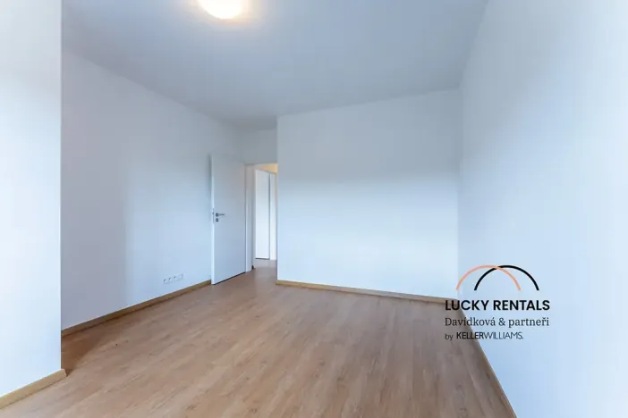 Pronájem bytu 3+kk, Řehenice, 77 m2