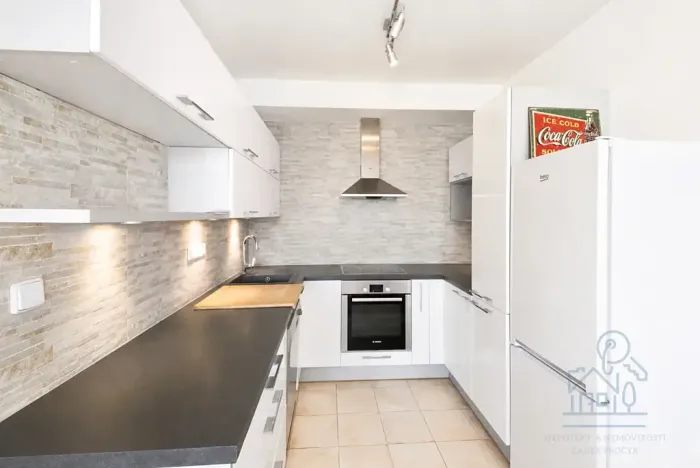 Pronájem bytu 2+kk, Praha - Holešovice, V háji, 56 m2
