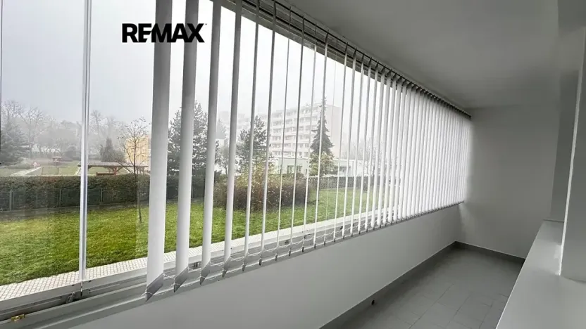 Pronájem bytu 1+kk, Kladno, Italská, 27 m2