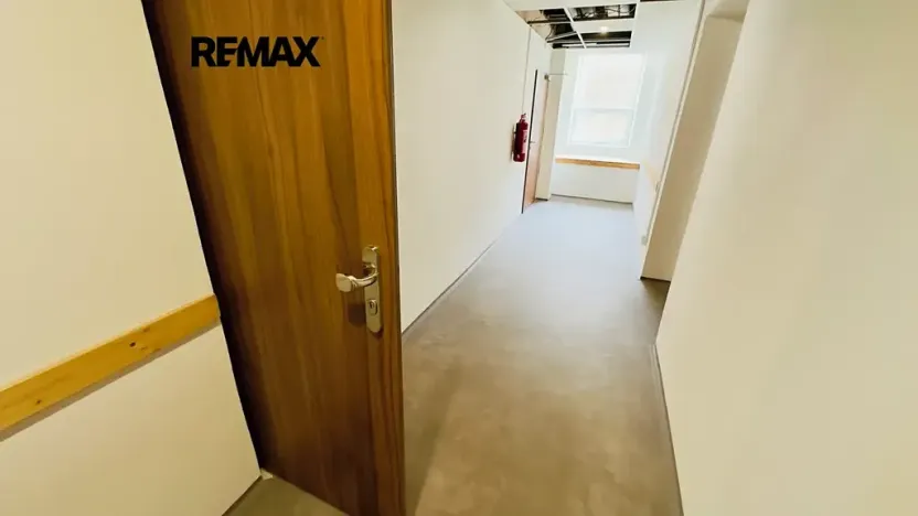 Pronájem kanceláře, Praha - Háje, Kupeckého, 100 m2