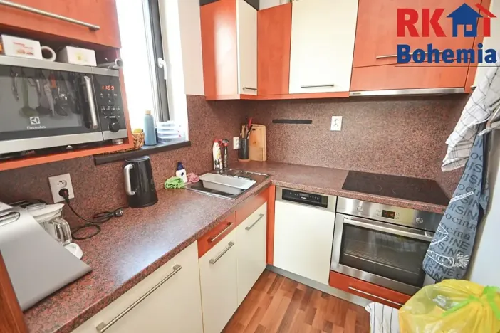 Pronájem bytu 2+kk, Praha - Háje, Loosova, 48 m2