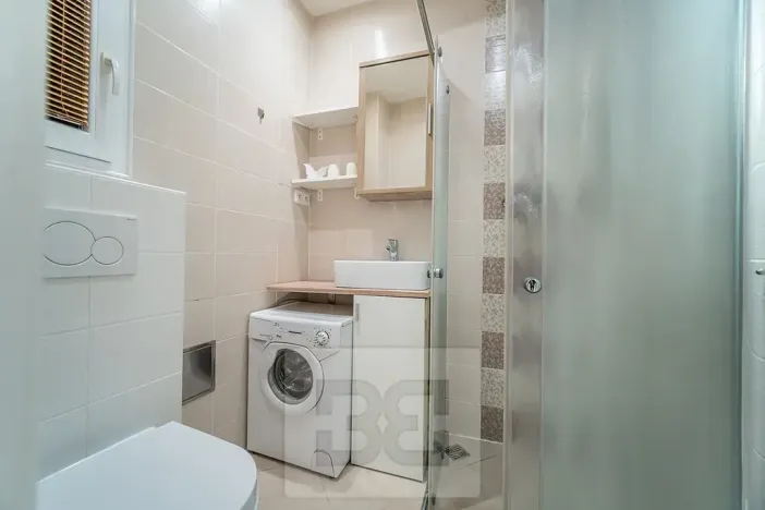 Pronájem bytu 1+1, Praha - Podolí, Podolská, 29 m2