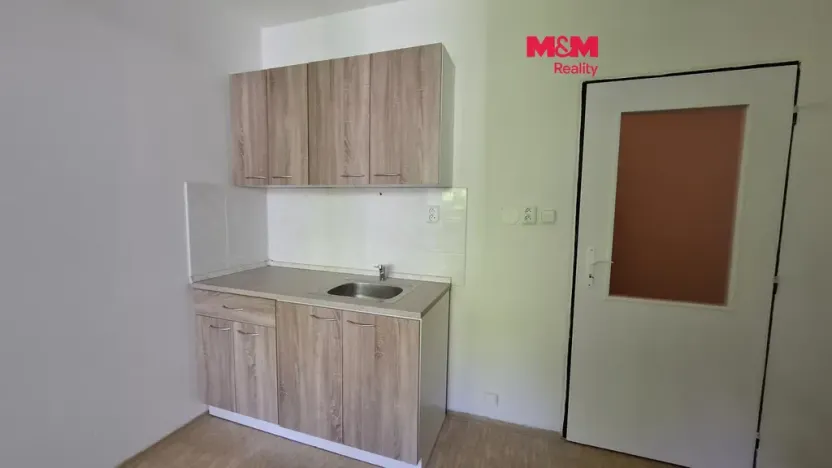 Prodej bytu 1+kk, Rožnov pod Radhoštěm, Lesní, 16 m2
