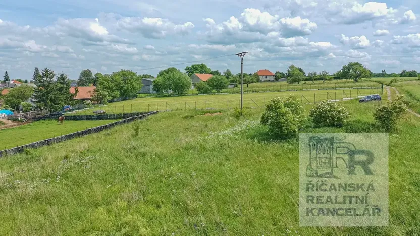 Prodej pozemku pro bydlení, Oleška, 804 m2